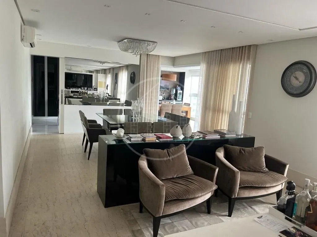 Apartamento, 3 quartos, 210 m² - Foto 2