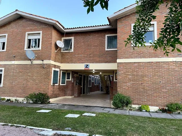 Apartamento com 48m² 3 quartos e 1 banheiro, à venda, no bairro Centro em Pelotas