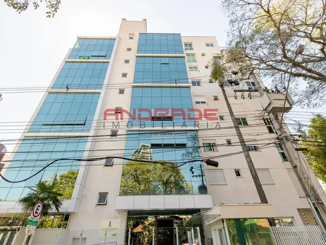 Apartamento 3 quartos e 5 banheiros, para alugar, no bairro Alto da Glória em Curitiba
