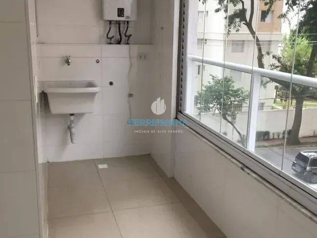 Apartamento 2 quartos e 2 banheiros, à venda ou para alugar, no bairro Condomínio Royal Park em São José dos Campos