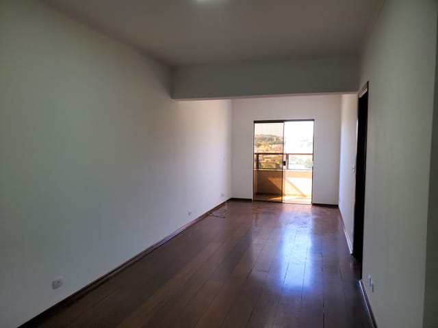 Apartamento com 105m² 3 quartos e 2 banheiros, à venda, no bairro Centro em Taubaté