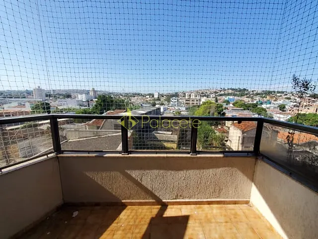 Apartamento com 105m² 3 quartos e 2 banheiros, à venda, no bairro Centro em Taubaté
