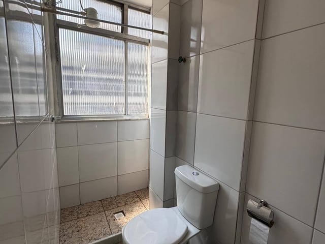 Apartamento 1 quarto e 1 banheiro, para alugar, no bairro Centro em Petrópolis