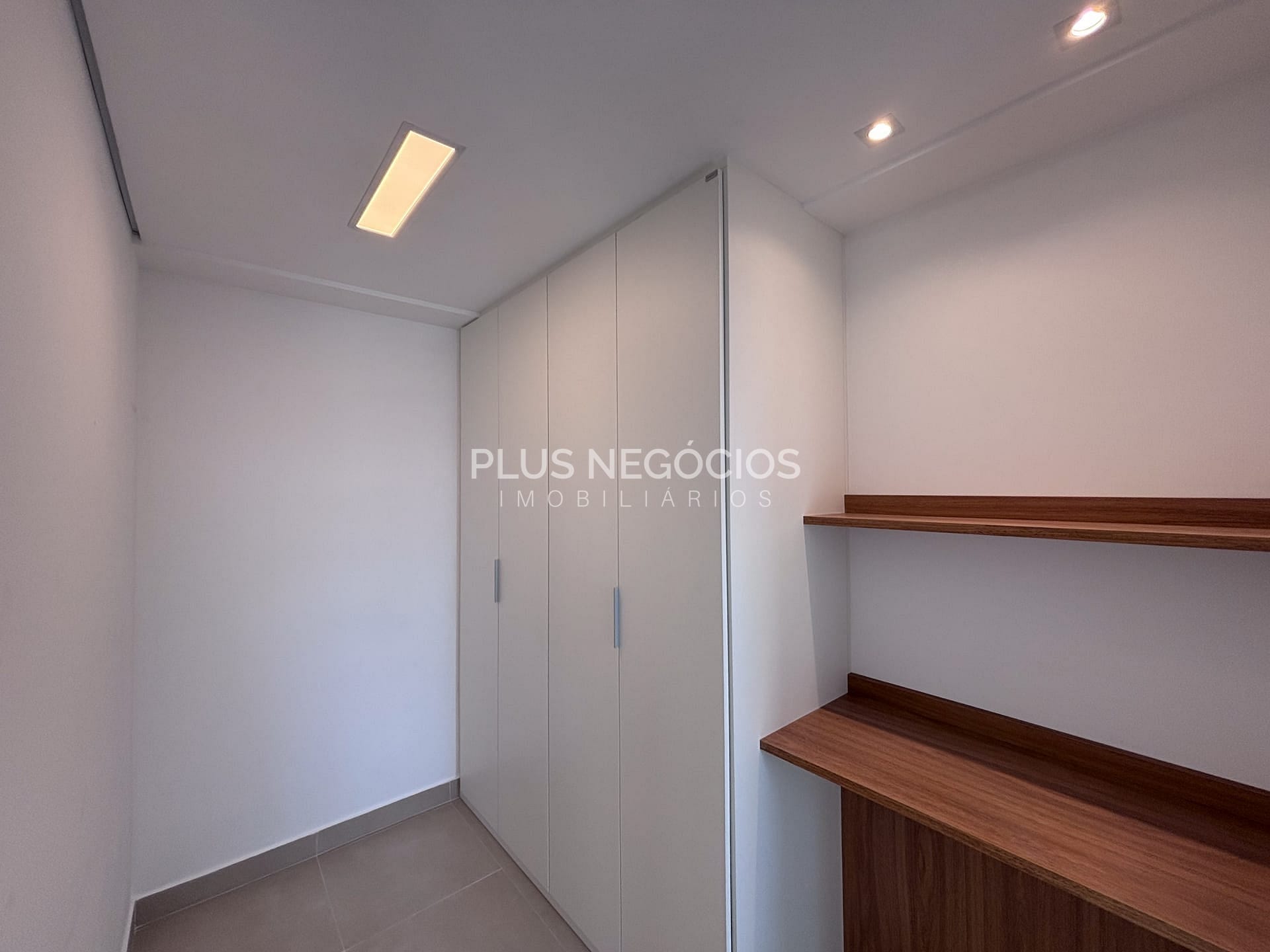 Apartamento à venda e aluguel com 1 quarto, 47m² - Foto 21