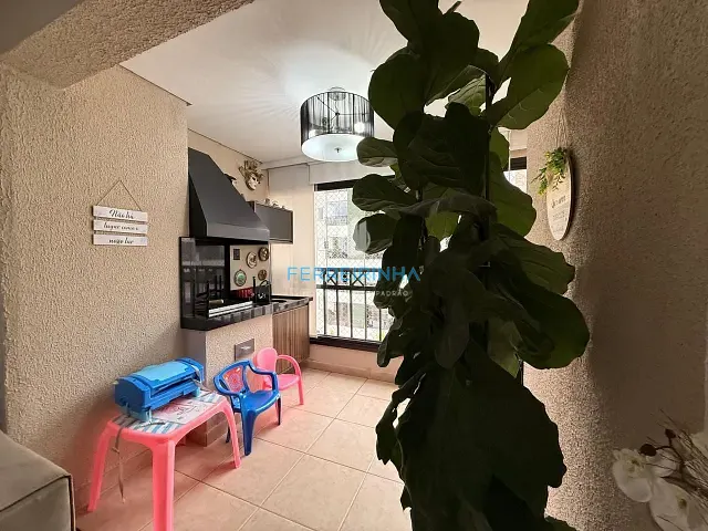Apartamento 3 quartos e 2 banheiros, para alugar, no bairro Parque Residencial Aquarius em São José dos Campos