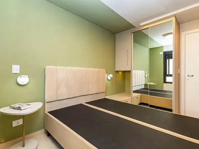 Apartamento 1 quarto e 1 banheiro, para alugar, no bairro Centro em Curitiba