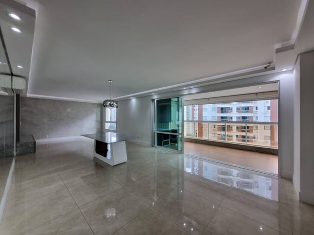 Apartamento com 384m² 3 quartos e 5 banheiros, à venda, no bairro Gleba Palhano em Londrina