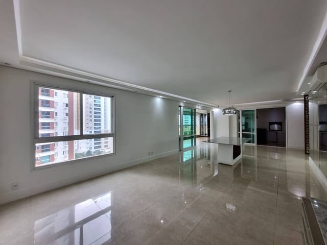 Apartamento com 384m² 3 quartos e 5 banheiros, à venda, no bairro Gleba Palhano em Londrina