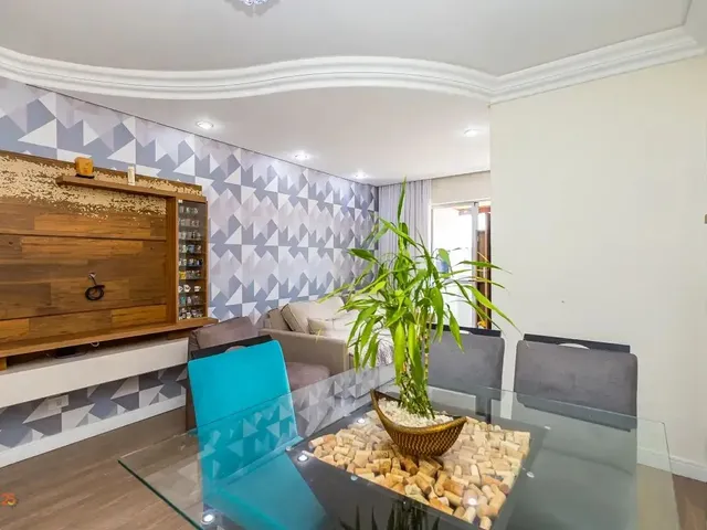 Apartamento 3 quartos e 2 banheiros, para alugar, no bairro Água Verde em Curitiba