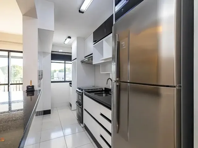 Apartamento 3 quartos e 2 banheiros, para alugar, no bairro Portão em Curitiba