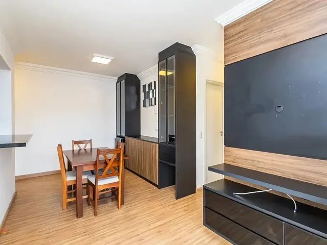 Apartamento 3 quartos e 2 banheiros, para alugar, no bairro Portão em Curitiba