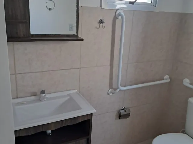 Apartamento 2 quartos e 1 banheiro, à venda, no bairro Três Vendas em Pelotas