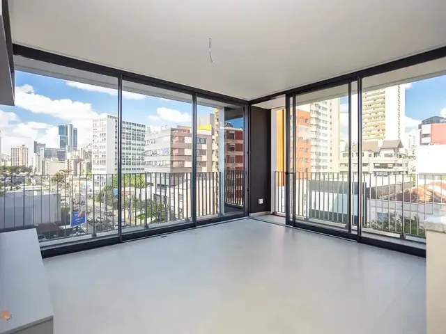 Apartamento 2 quartos e 2 banheiros, para alugar, no bairro Batel em Curitiba