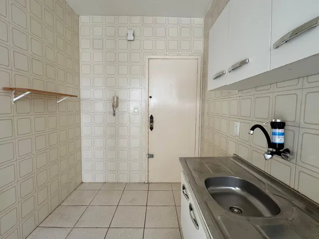 Apartamento com 72m² 2 quartos e 1 banheiro, à venda, no bairro Centro em Pelotas