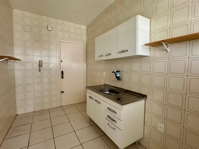 Apartamento com 72m² 2 quartos e 1 banheiro, à venda, no bairro Centro em Pelotas