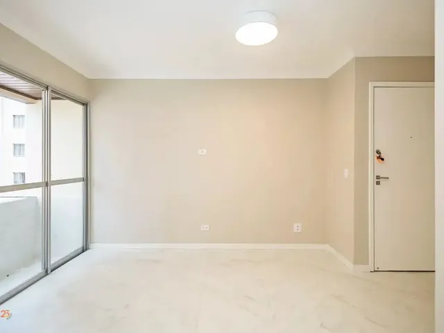 Apartamento 2 quartos e 1 banheiro, à venda, no bairro Vila Izabel em Curitiba
