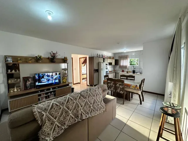 Apartamento com 68m² 2 quartos e 1 banheiro, à venda, no bairro Três Vendas em Pelotas