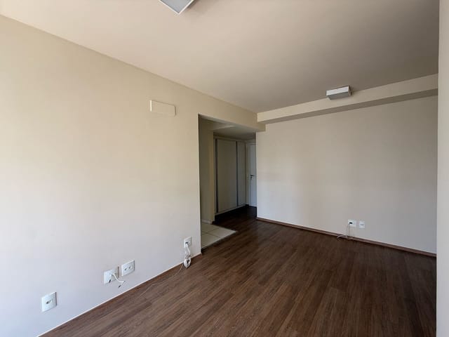 Apartamento 3 quartos e 1 banheiro, à venda, no bairro Gleba Palhano em Londrina