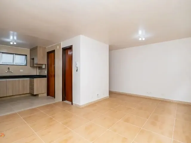 Apartamento 3 quartos e 1 banheiro, à venda, no bairro Bacacheri em Curitiba