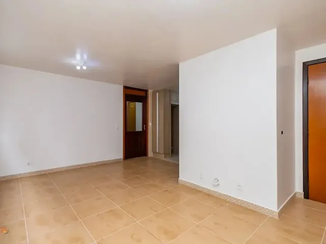 Apartamento 3 quartos e 1 banheiro, à venda, no bairro Bacacheri em Curitiba