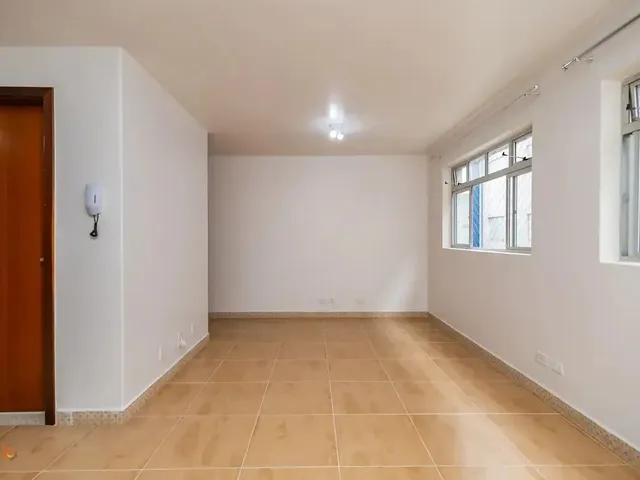 Apartamento 3 quartos e 1 banheiro, à venda, no bairro Bacacheri em Curitiba