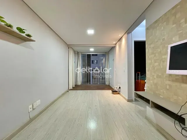 Apartamento com 55m² 2 quartos e 1 banheiro, à venda, no bairro Planalto em Belo Horizonte