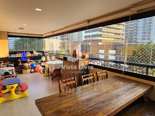 Apartamento com 162m² 3 quartos e 3 banheiros, à venda, no bairro Barra Funda em São Paulo