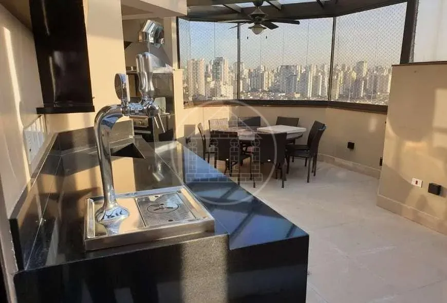 Apartamento, 3 quartos, 230 m² - Foto 1