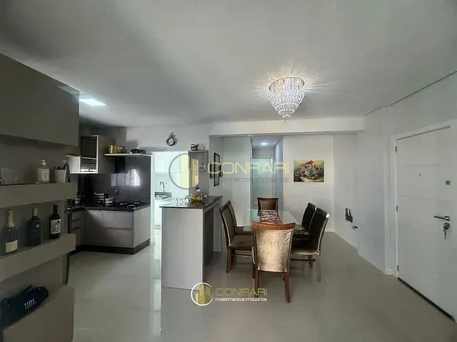 Apartamento com 135m² 3 quartos e 3 banheiros, à venda, no bairro Meia Praia em Itapema