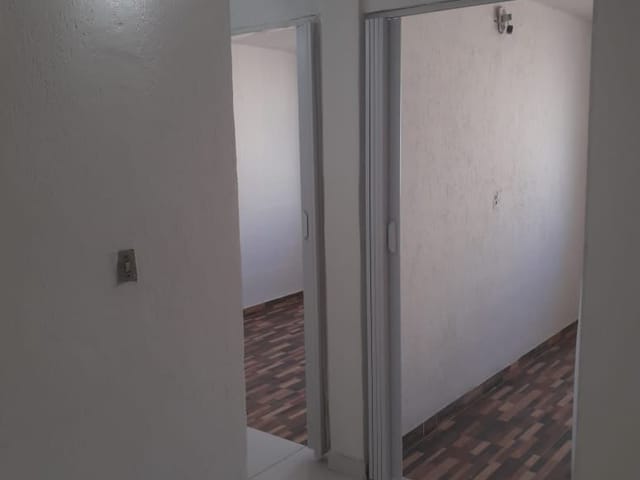 Foto do Apartamento - Apartamento à venda, 2 quartos, 1 banheiro, 1 vaga, 34m²  Cohab V | Collina Imóveis