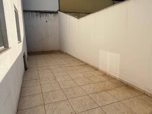Foto do Apartamento - Área privativa em U com 3 quartos, 1 suíte, 1 vaga a venda, Heliópolis, Belo Horizonte, MG | Deltalar Imóveis