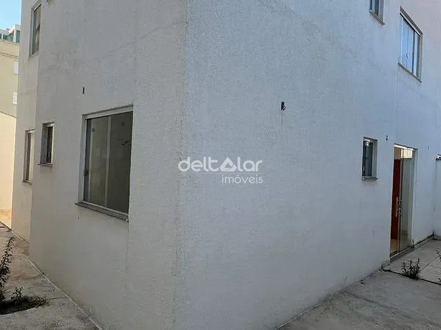 Apartamento com 120m² 3 quartos e 1 banheiro, à venda, no bairro Heliópolis em Belo Horizonte