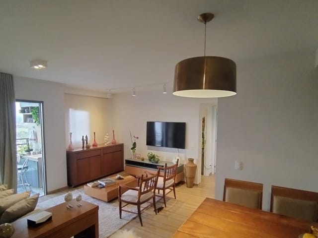 Apartamento com 103m² 2 quartos e 2 banheiros, à venda, no bairro Gleba Palhano em Londrina