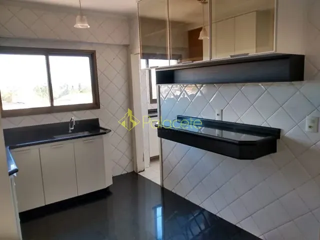 Apartamento 4 quartos e 4 banheiros, à venda, no bairro Centro em Pindamonhangaba