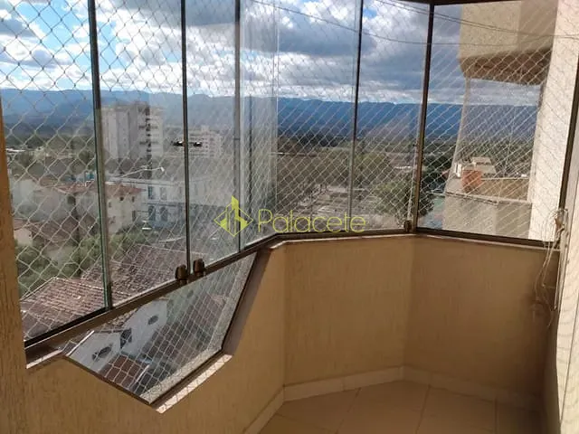 Apartamento 4 quartos e 4 banheiros, à venda, no bairro Centro em Pindamonhangaba