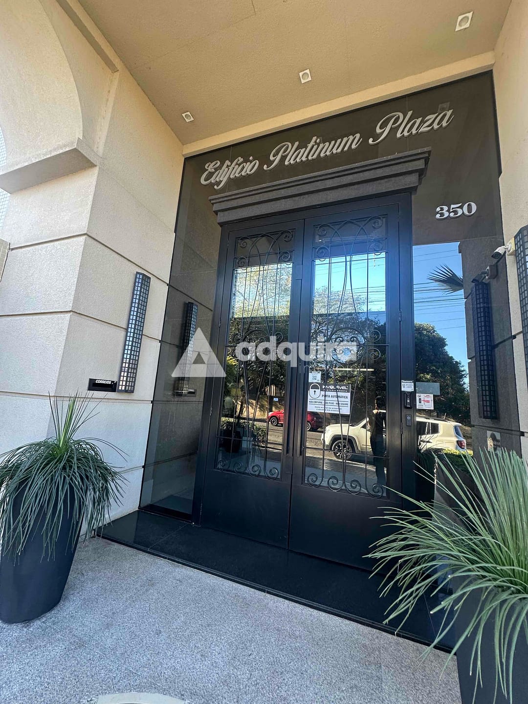 Apartamento à venda com 3 quartos, 114m² - Foto 2