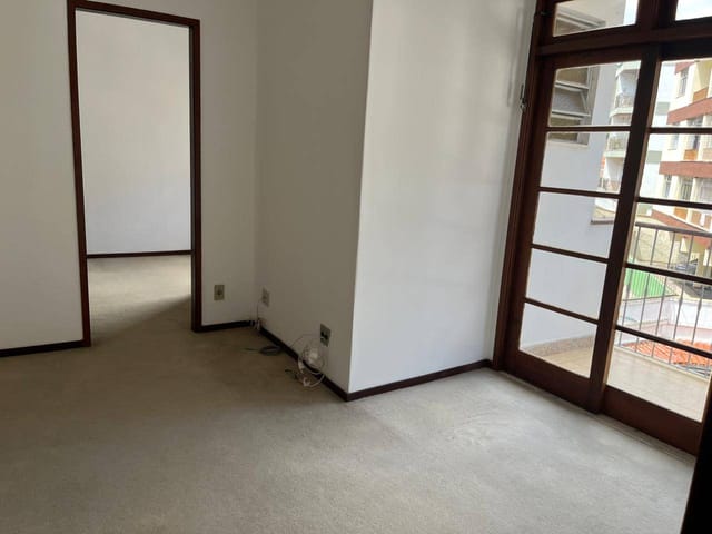 Apartamento 1 quarto e 1 banheiro, à venda, no bairro Quitandinha em Petrópolis