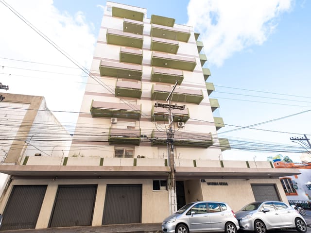 Apartamento 2 quartos e 1 banheiro, para alugar, no bairro Centro em Pelotas