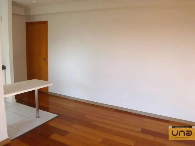 Apartamento 2 quartos e 2 banheiros, para alugar, no bairro UBERABA em Curitiba