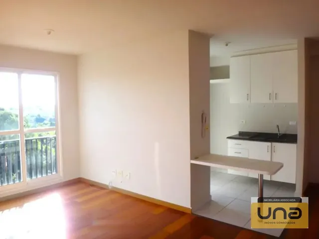 Apartamento 2 quartos e 1 banheiro, para alugar, no bairro UBERABA em Curitiba
