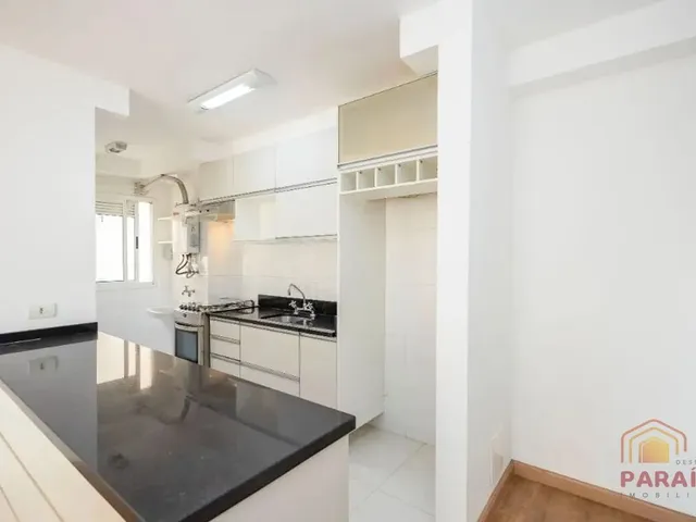 Apartamento 2 quartos e 2 banheiros, para alugar, no bairro Portão em Curitiba