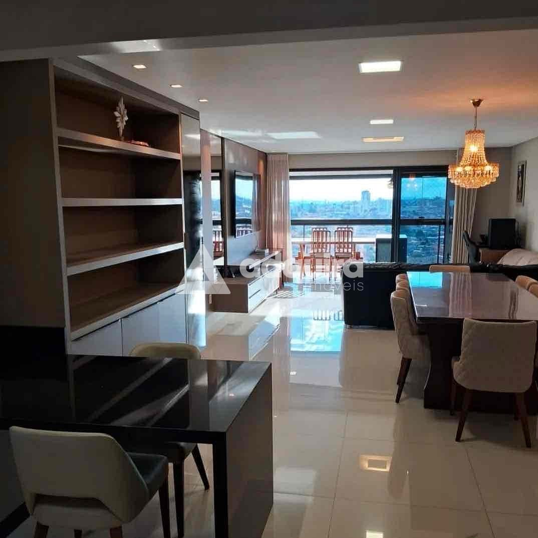 Apartamento à venda com 3 quartos, 135m² - Foto 2