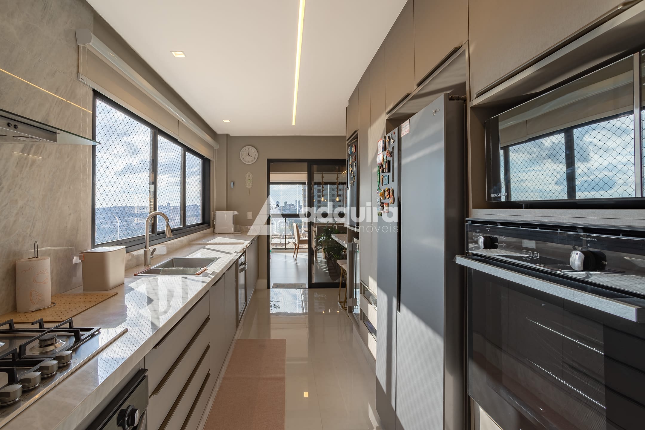 Apartamento à venda com 3 quartos, 173m² - Foto 11