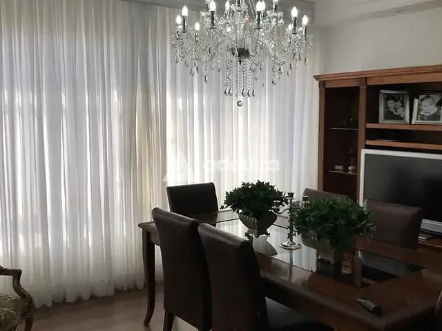 Apartamento 3 quartos e 2 banheiros, à venda, no bairro Centro em Ponta Grossa