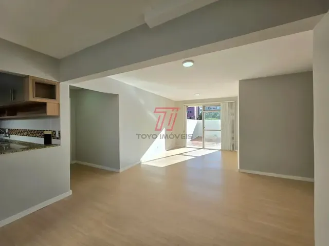Apartamento 3 quartos e 2 banheiros, para alugar, no bairro Vila Izabel em Curitiba