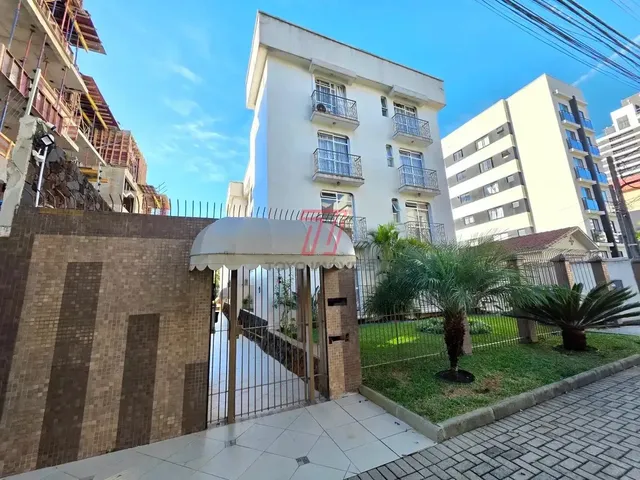 Apartamento 3 quartos e 2 banheiros, para alugar, no bairro Vila Izabel em Curitiba