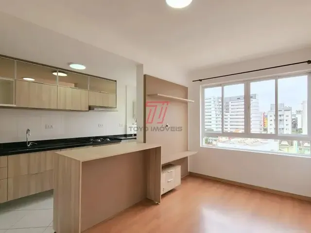 Apartamento 1 quarto e 1 banheiro, para alugar, no bairro Portão em Curitiba