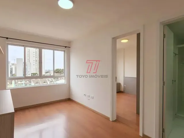 Apartamento 1 quarto e 1 banheiro, para alugar, no bairro Portão em Curitiba