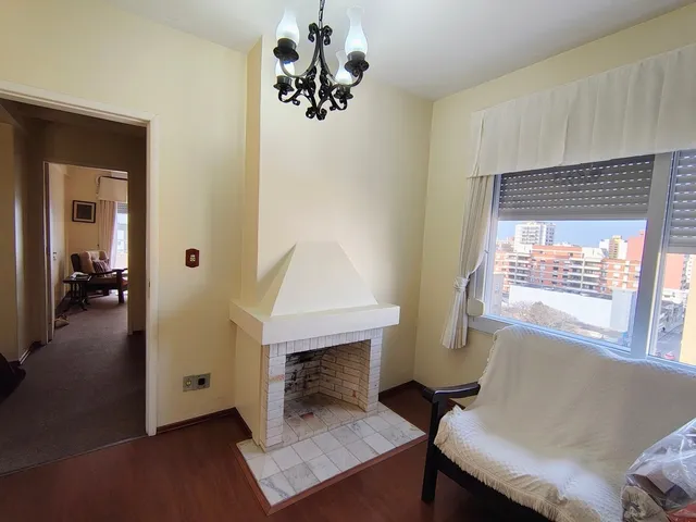 Apartamento com 132m² 3 quartos e 3 banheiros, à venda, no bairro Centro em Pelotas