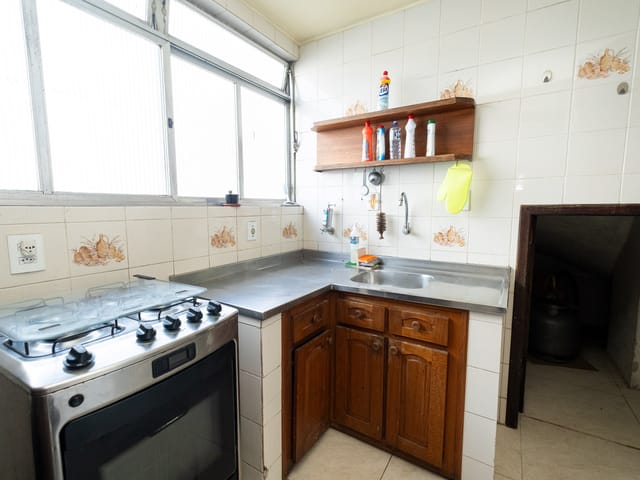 Apartamento 5 quartos e 4 banheiros, à venda ou para alugar, no bairro Centro em Pelotas